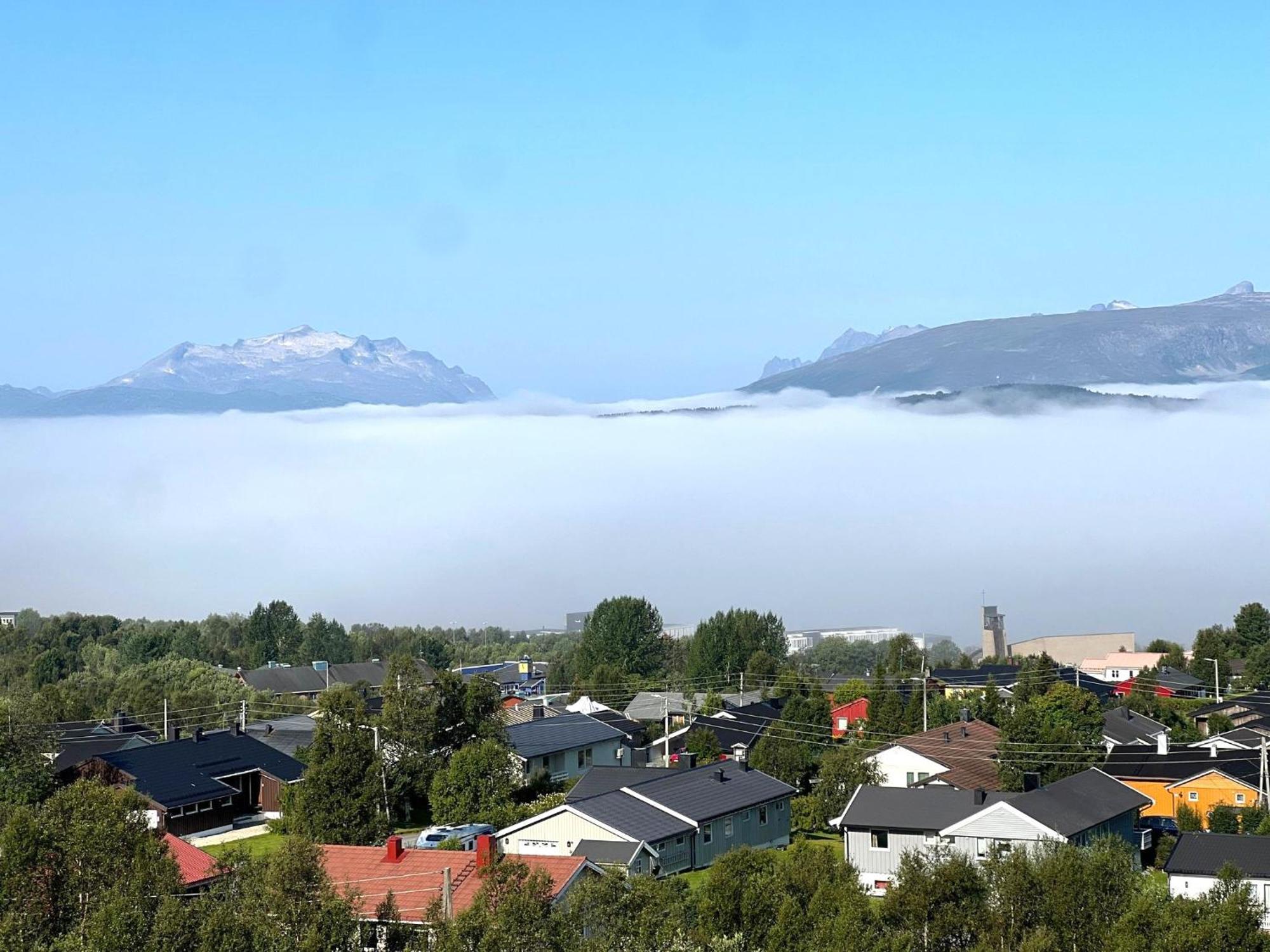 Miracle Tromso, Cozy Double Bed Private Room In A Shared Apartment With Stunning Tromso Views Buitenkant foto